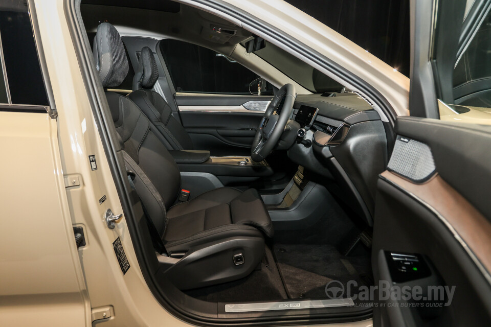 Volvo EX90 EE (2025) Interior