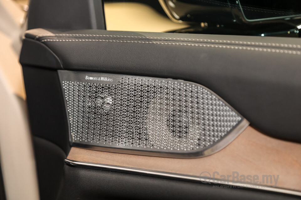 Volvo EX90 EE (2025) Interior