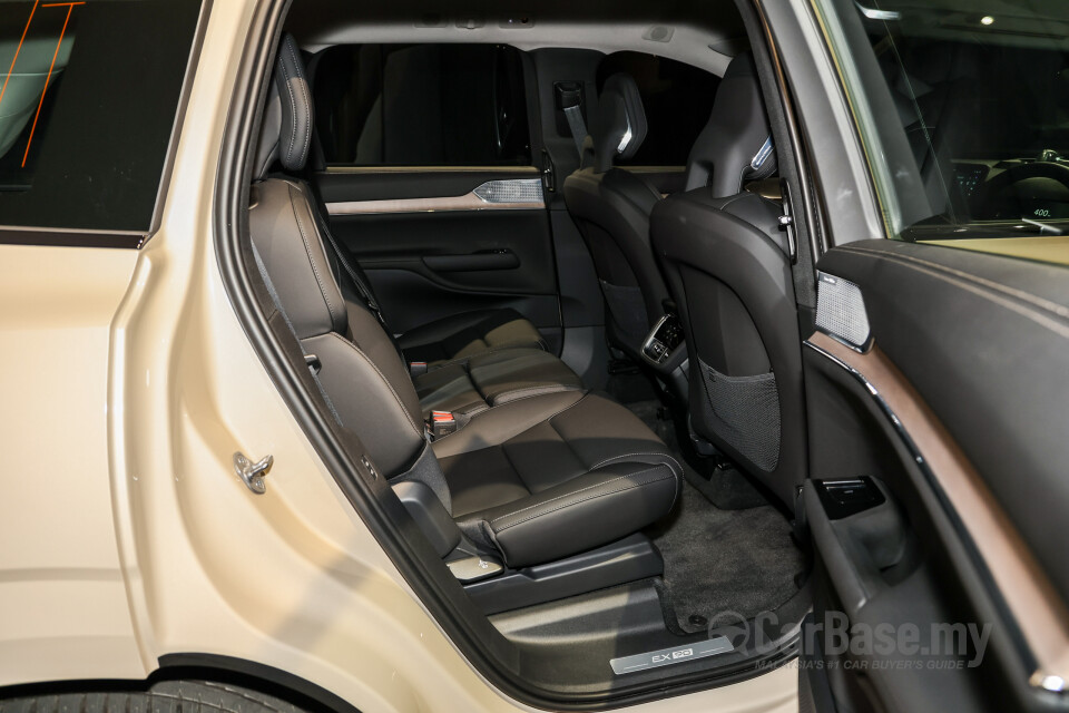 Volvo EX90 EE (2025) Interior