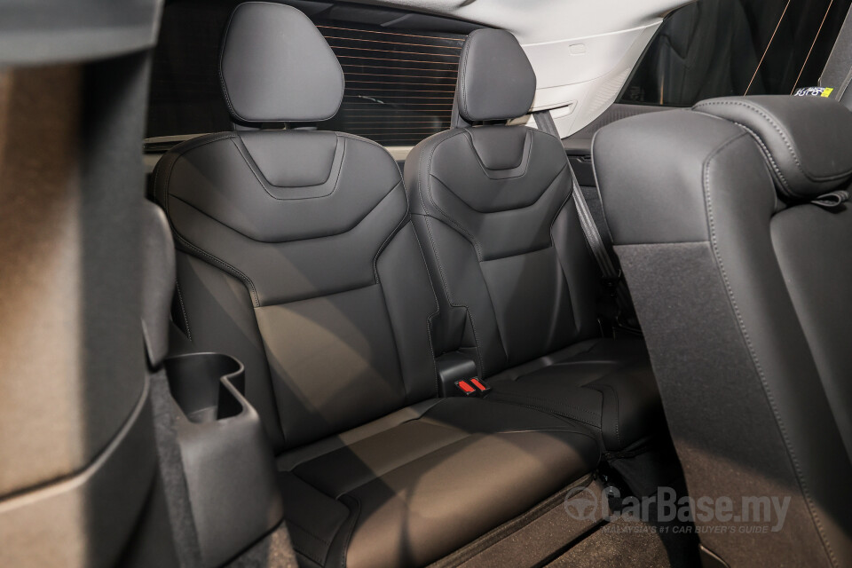 Volvo EX90 EE (2025) Interior