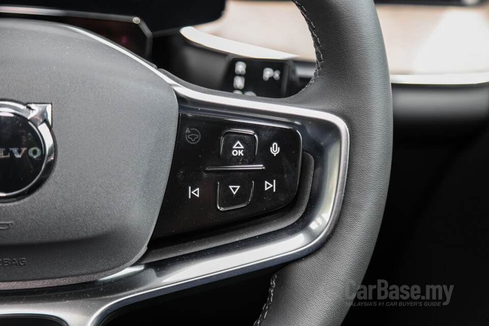 Volvo EX90 EE (2025) Interior