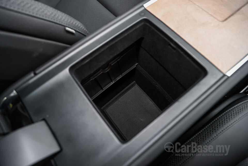 Volvo EX90 EE (2025) Interior