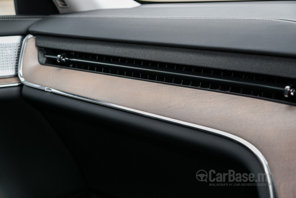 Volvo EX90 EE (2025) Interior