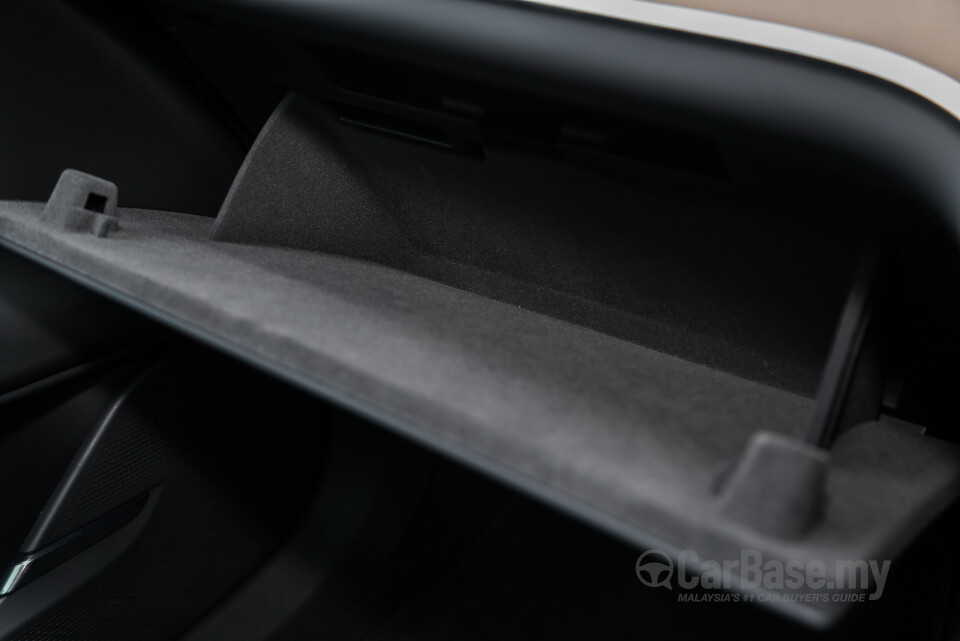 Volvo EX90 EE (2025) Interior