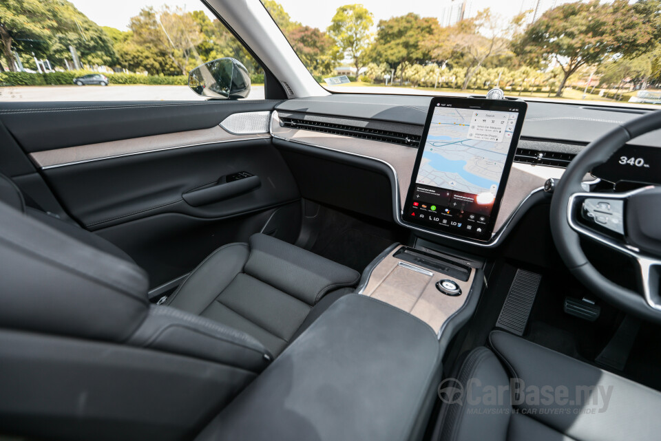 Volvo EX90 EE (2025) Interior