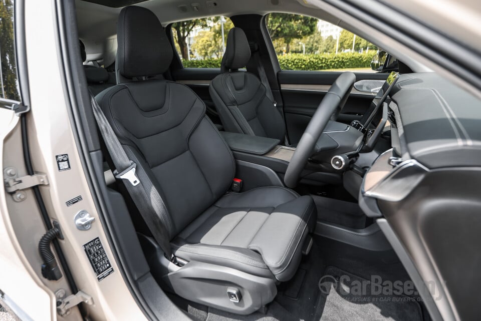 Volvo EX90 EE (2025) Interior