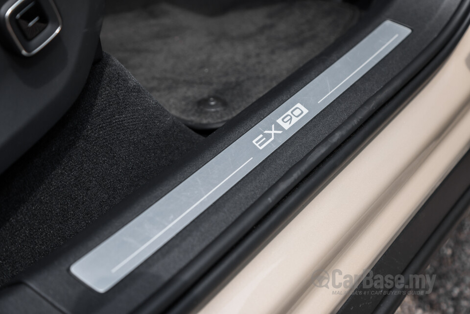 Volvo EX90 EE (2025) Interior