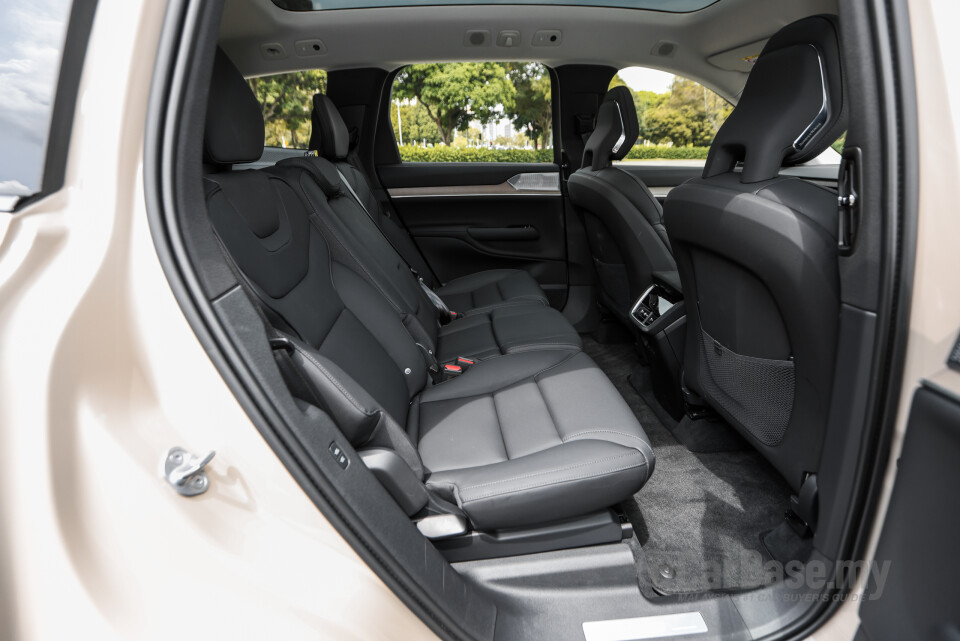 Volvo EX90 EE (2025) Interior