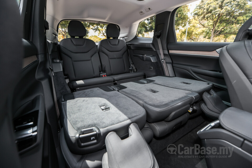 Volvo EX90 EE (2025) Interior