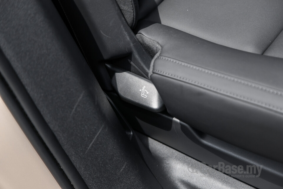 Volvo EX90 EE (2025) Interior