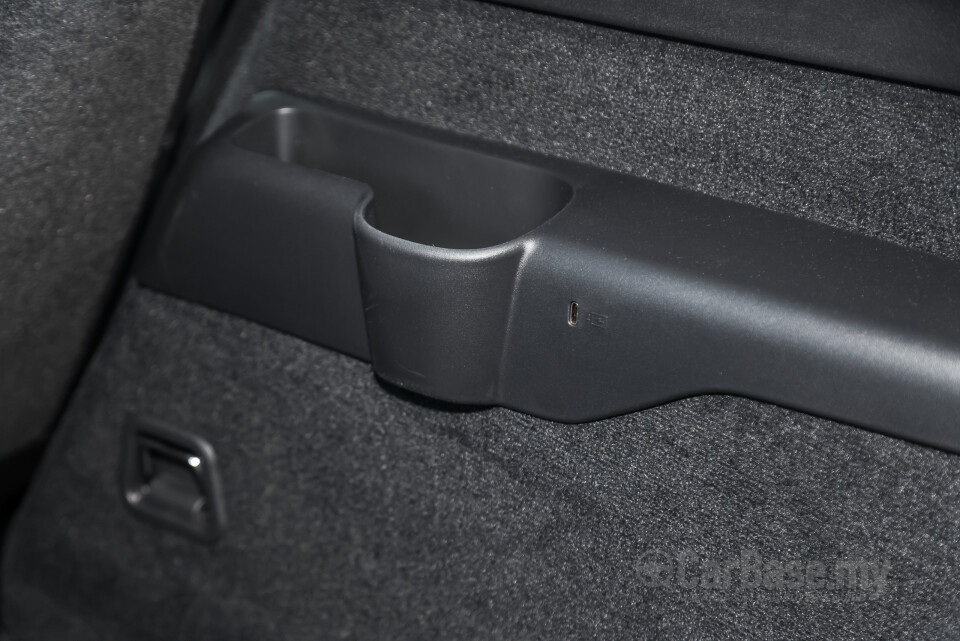 Volvo EX90 EE (2025) Interior
