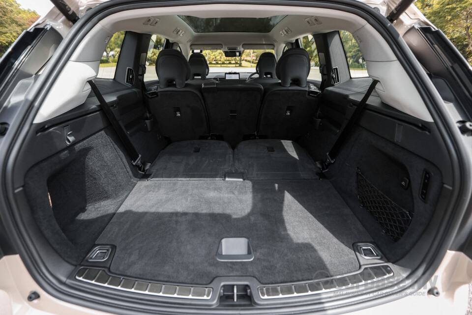 Volvo EX90 EE (2025) Interior