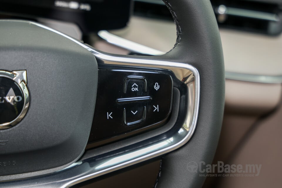 Volvo EX90 EE (2025) Interior