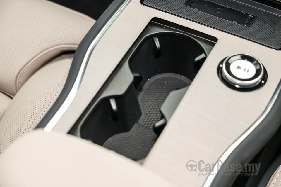 Volvo EX90 EE (2025) Interior