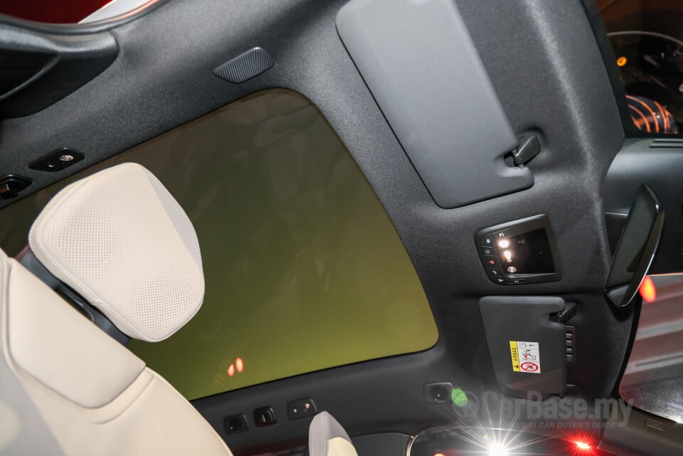 Volvo EX90 EE (2025) Interior