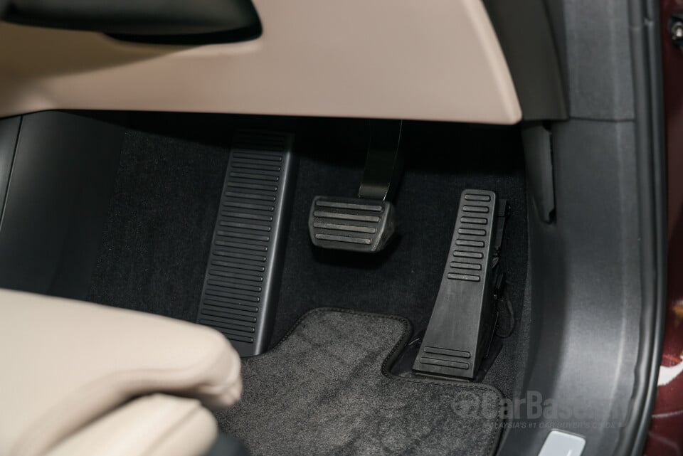 Volvo EX90 EE (2025) Interior