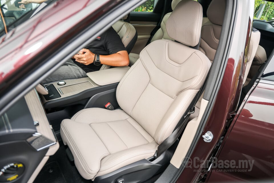 Volvo EX90 EE (2025) Interior