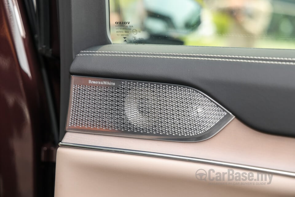 Volvo EX90 EE (2025) Interior