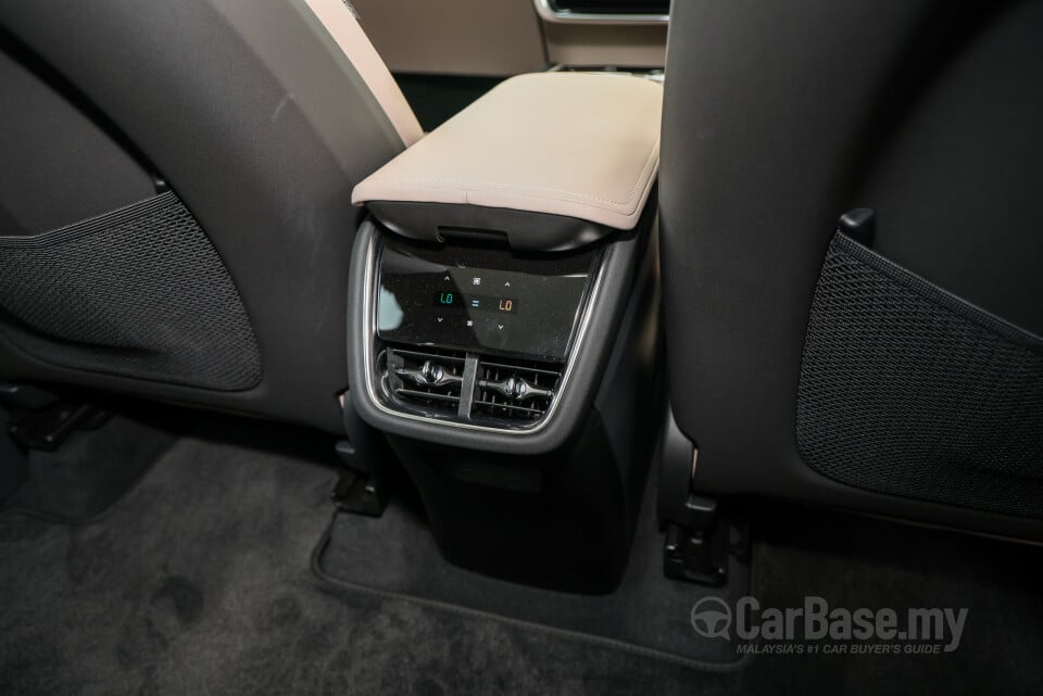 Volvo EX90 EE (2025) Interior