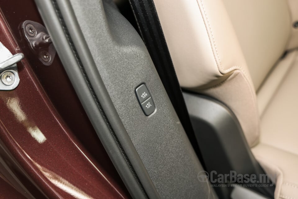 Volvo EX90 EE (2025) Interior