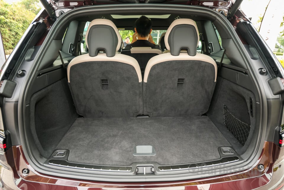 Volvo EX90 EE (2025) Interior