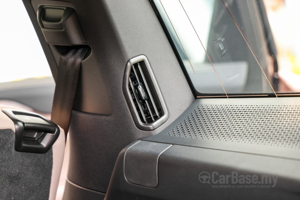 Volvo EX90 EE (2025) Interior