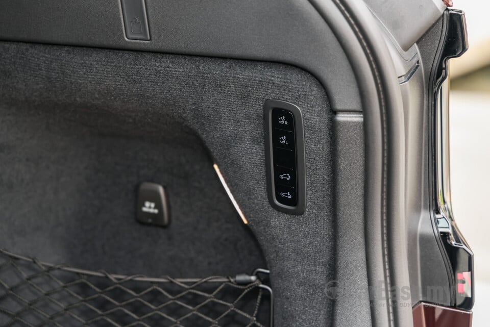 Volvo EX90 EE (2025) Interior
