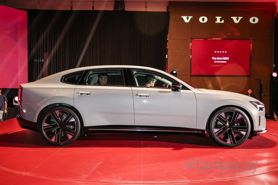 Volvo ES90 V551 (2026) Exterior