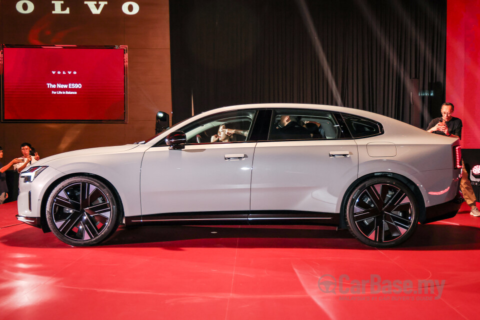 Volvo ES90 V551 (2026) Exterior