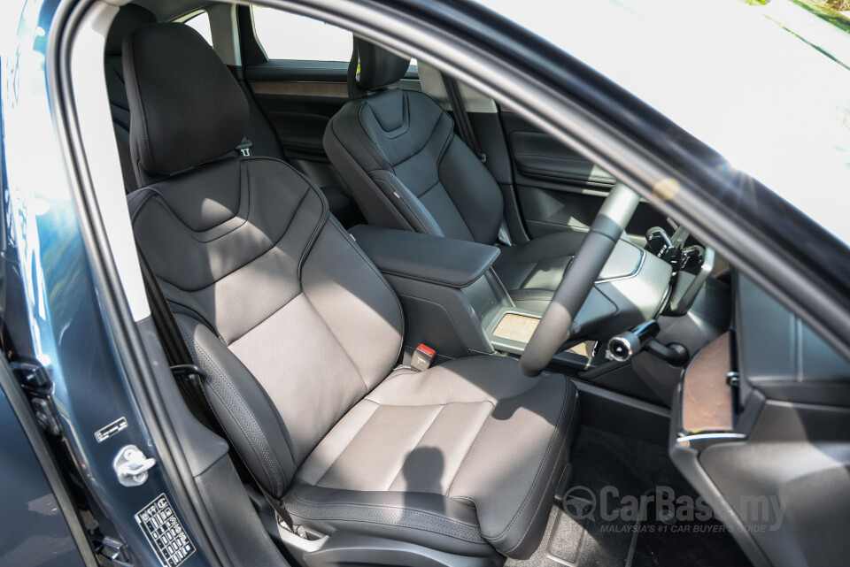 Volvo ES90 V551 (2026) Interior