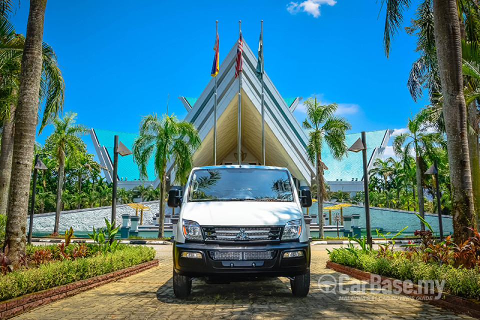 Maxus V80 Mk2 (2011) Exterior