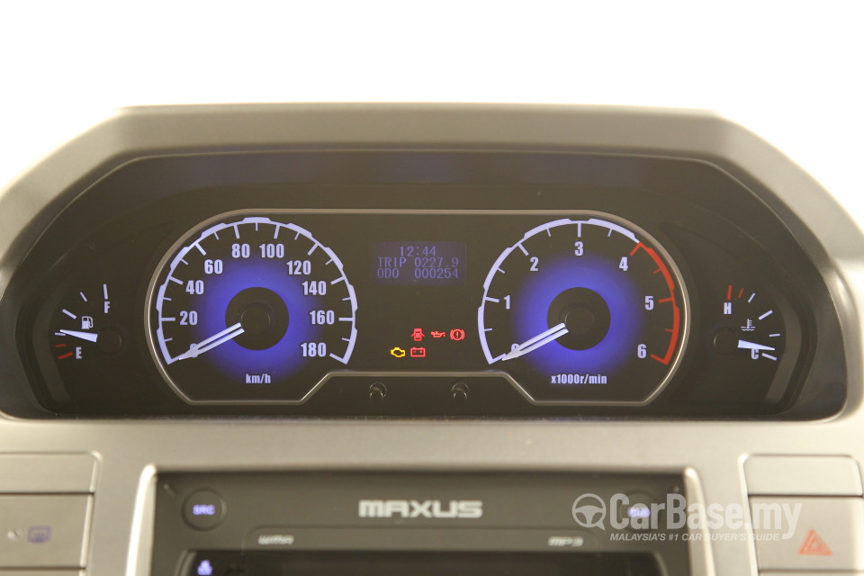 Maxus V80 Mk2 (2011) Interior