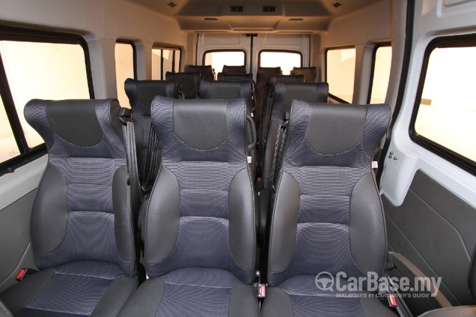 Maxus V80 Mk2 (2011) Interior