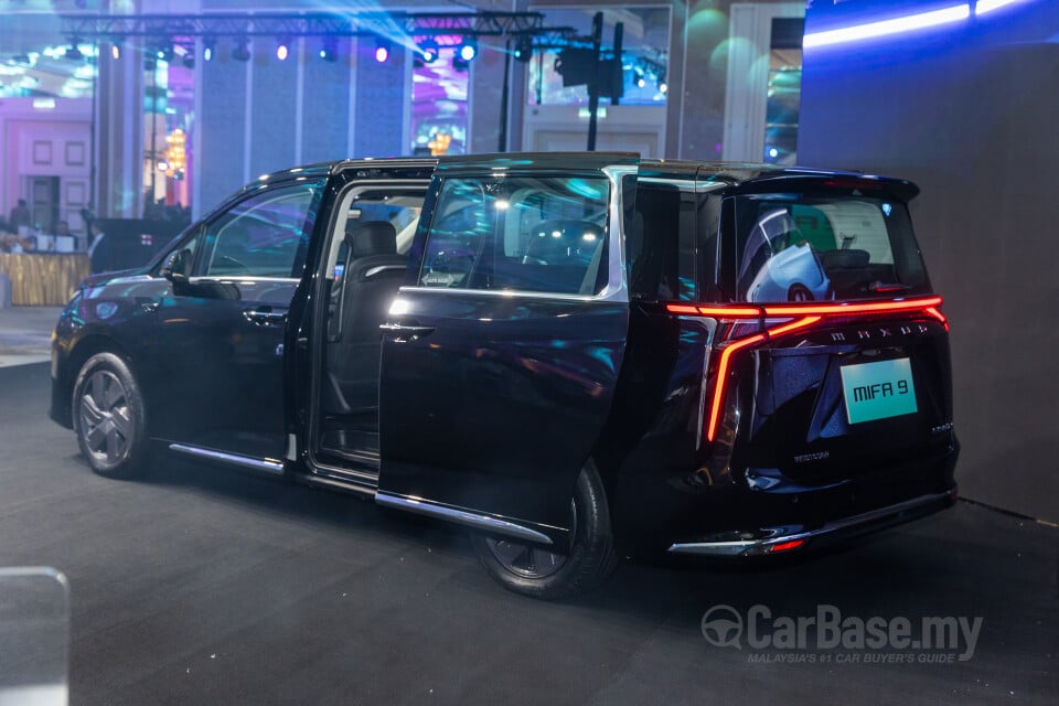 Maxus MIFA 9 Mk1 (2023) Exterior