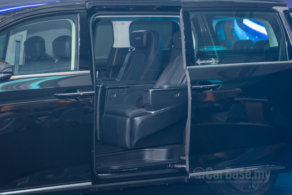 Maxus MIFA 9 Mk1 (2023) Exterior