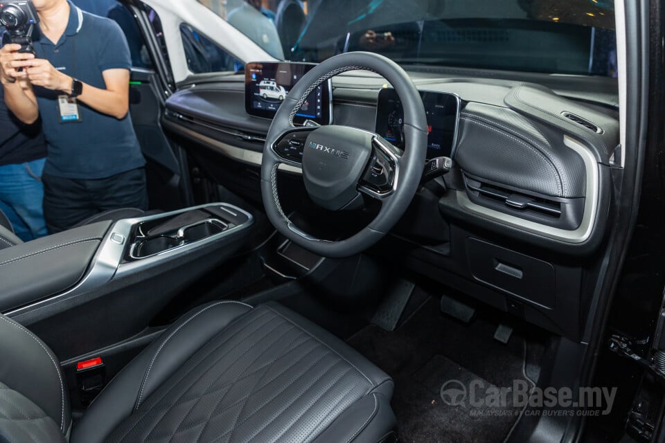 Maxus MIFA 9 Mk1 (2023) Interior