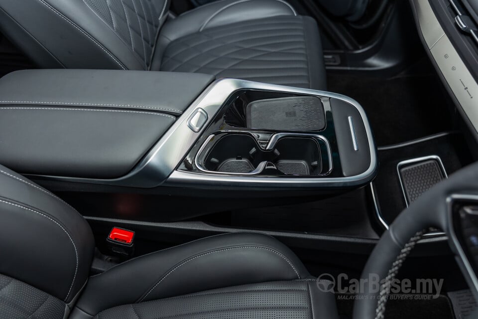 Maxus MIFA 9 Mk1 (2023) Interior