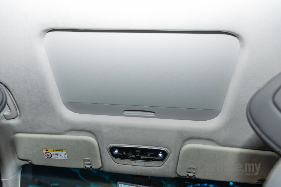 Maxus MIFA 9 Mk1 (2023) Interior