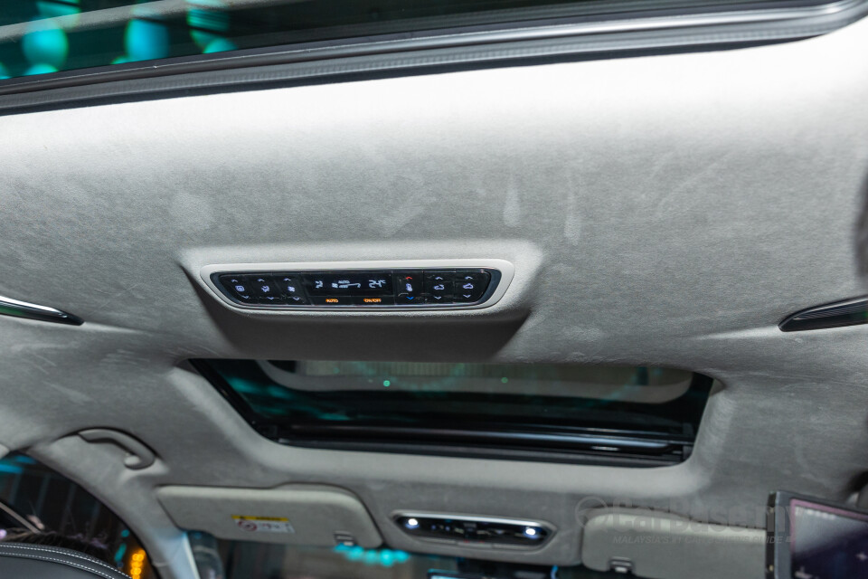 Maxus MIFA 9 Mk1 (2023) Interior
