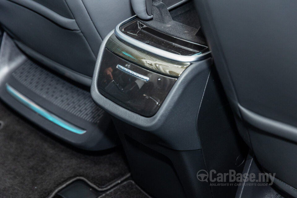 Maxus MIFA 9 Mk1 (2023) Interior