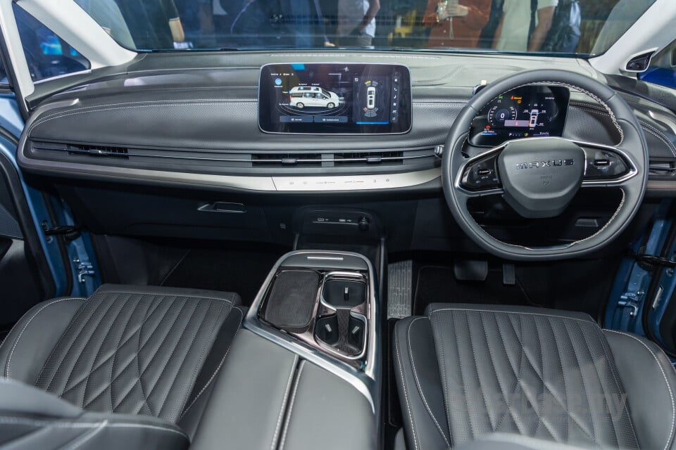 Maxus MIFA 9 Mk1 (2023) Interior