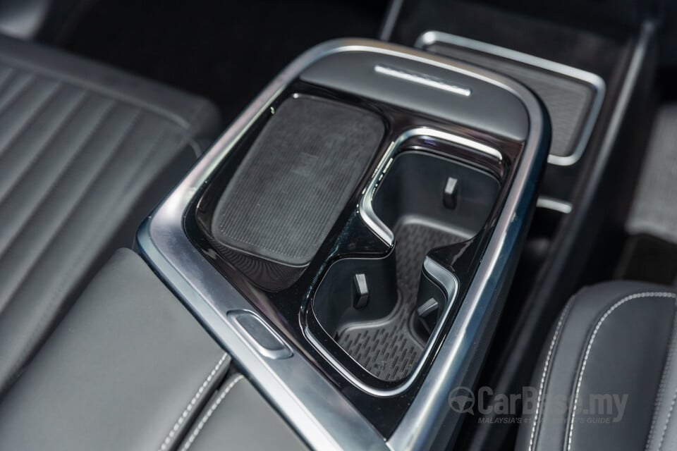 Maxus MIFA 9 Mk1 (2023) Interior