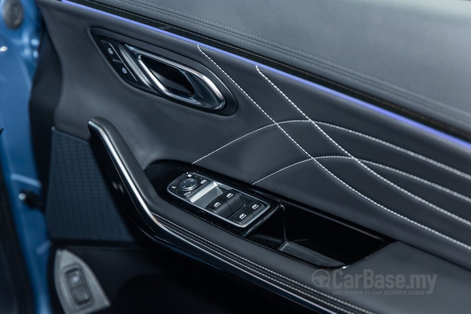 Maxus MIFA 9 Mk1 (2023) Interior