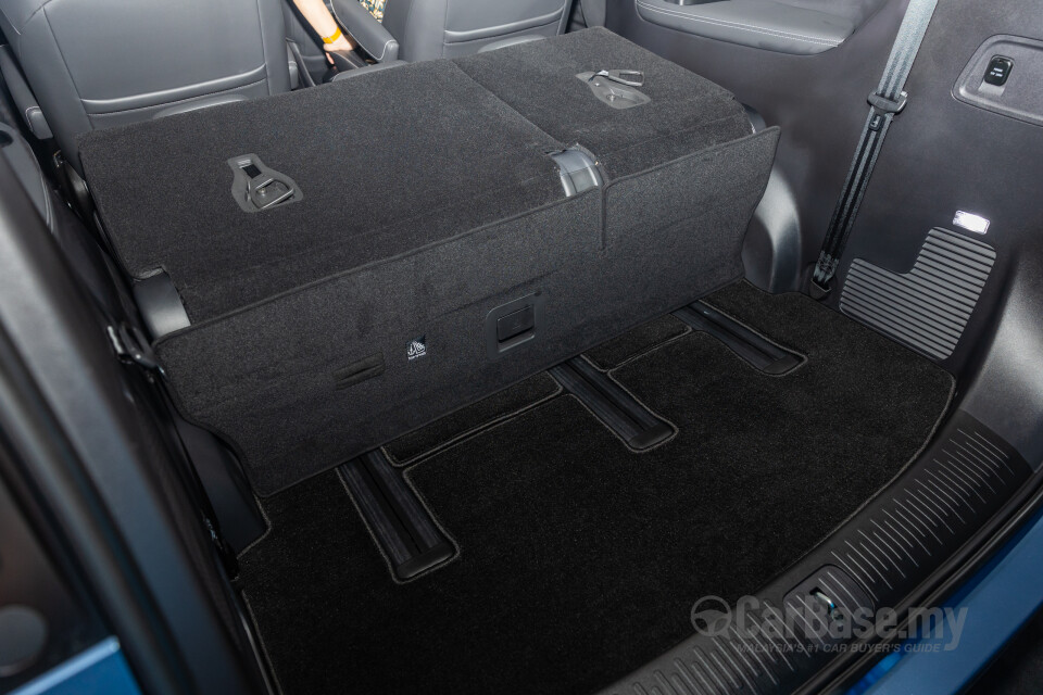 Maxus MIFA 9 Mk1 (2023) Interior