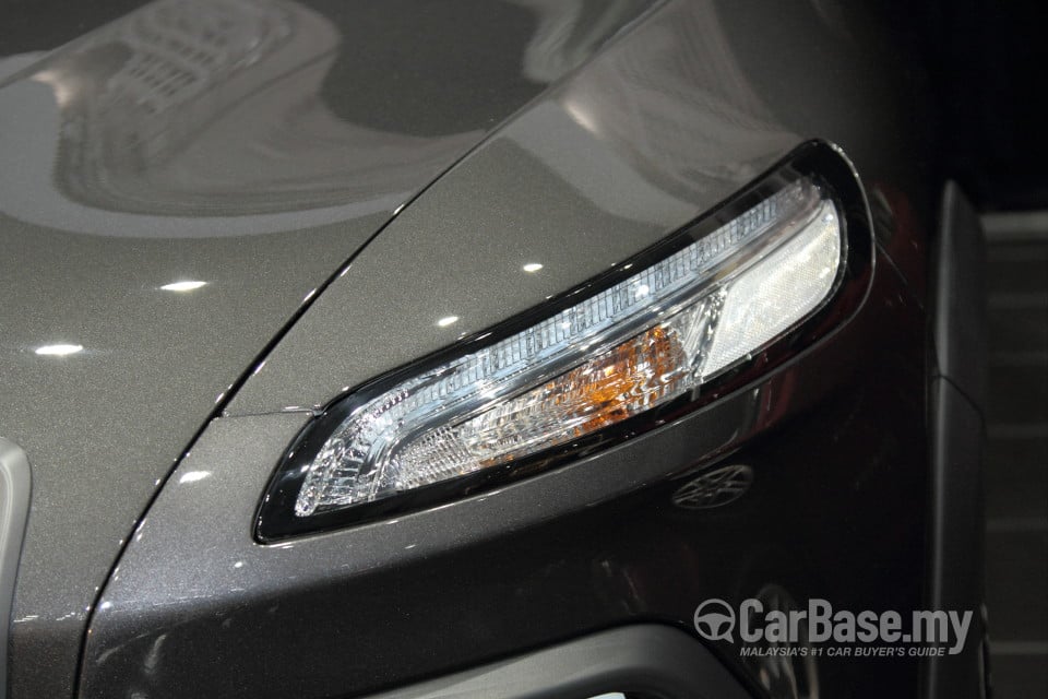 Jeep Cherokee KL (2014) Exterior