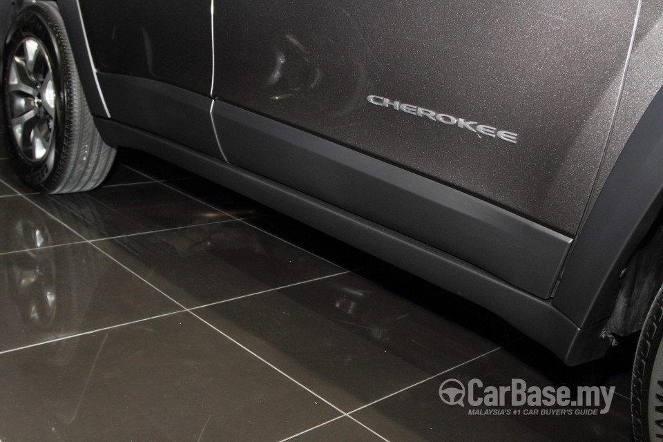 Jeep Cherokee KL (2014) Exterior