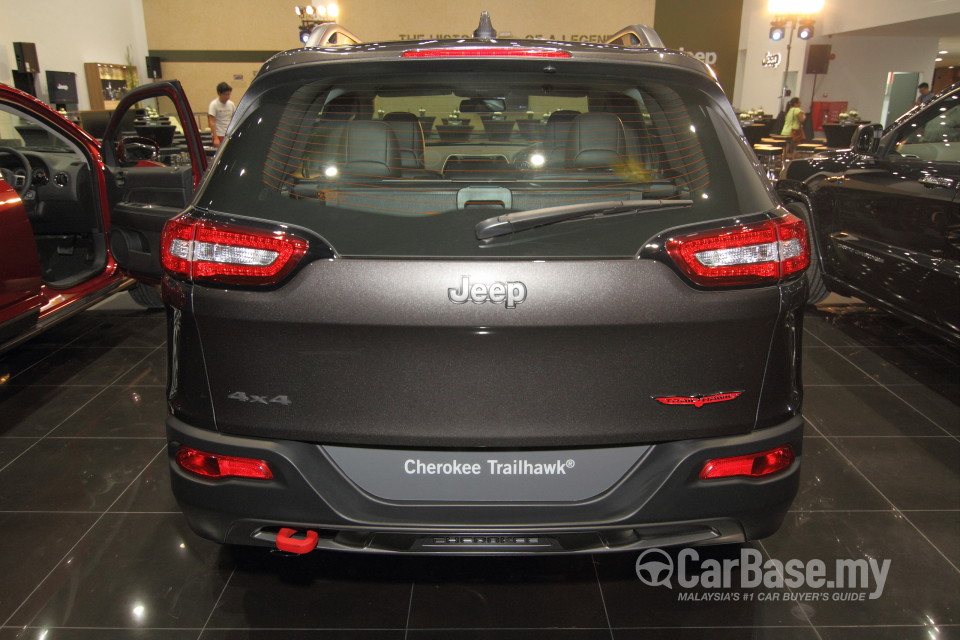 Jeep Cherokee KL (2014) Exterior