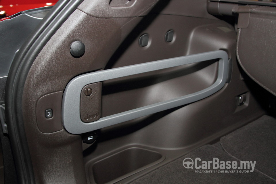 Jeep Cherokee KL (2014) Interior