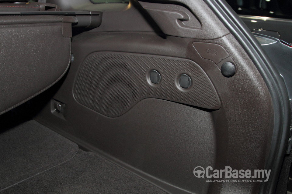 Jeep Cherokee KL (2014) Interior