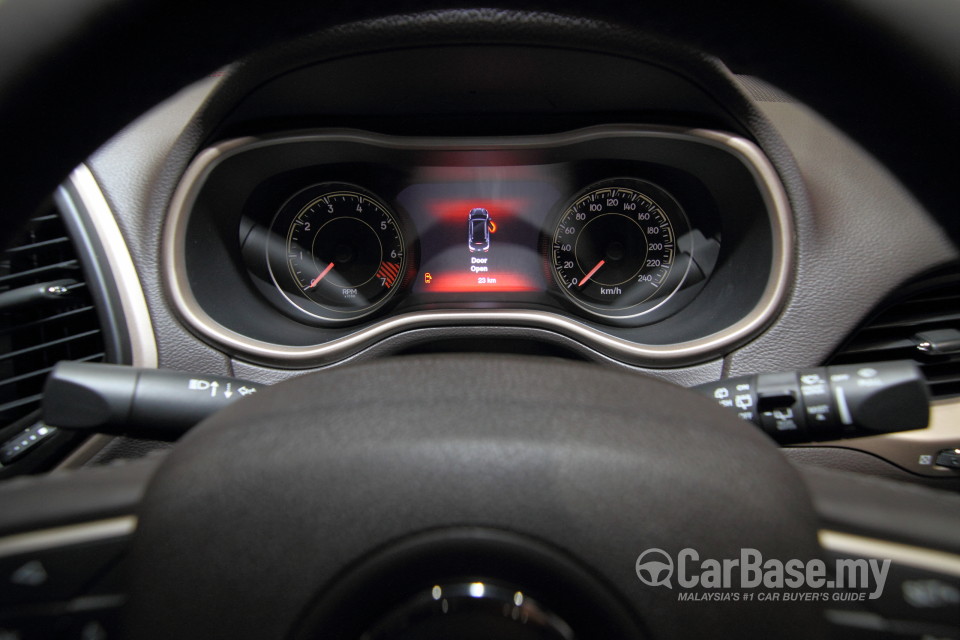 Jeep Cherokee KL (2014) Interior
